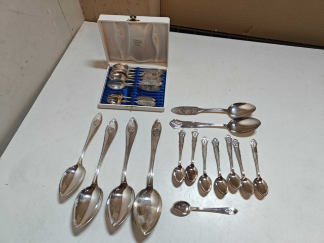 1130242-1 Silverskedar i varierande modeller