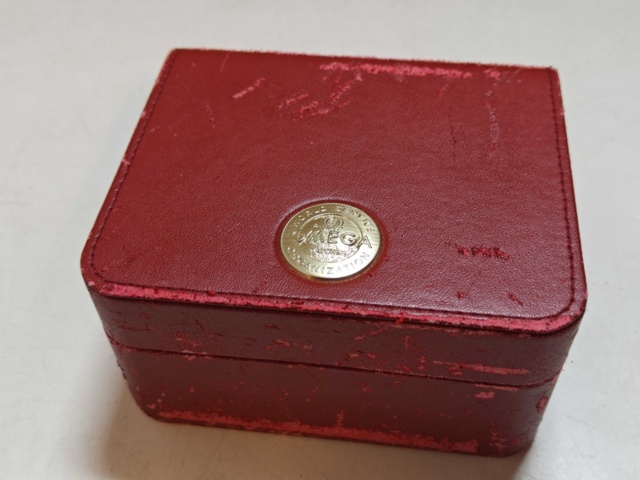 1130244-8 Guldpläterat armbandsur Omega De Ville Quartz