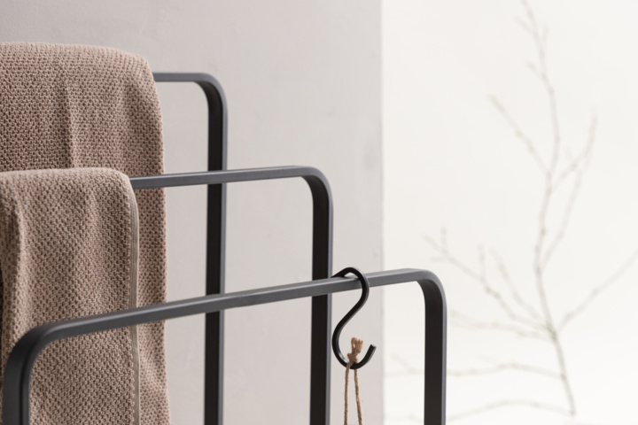 1398686-2 Drammen Hängare 30 x 54 x 84