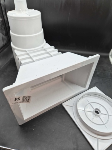 1374063-1 Skimmer breddmun 360 mm 1 st – QP, för betongpool