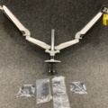 1397095-2 Monitorarm Dubbel
