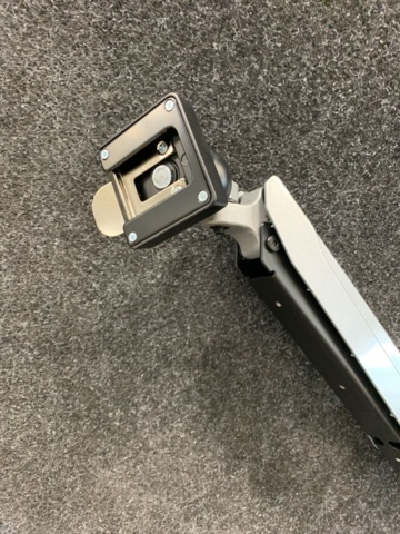 1397095-5 Monitorarm Dubbel