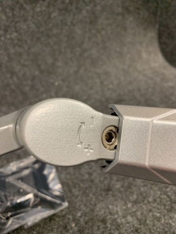 1397095-10 Monitorarm Dubbel