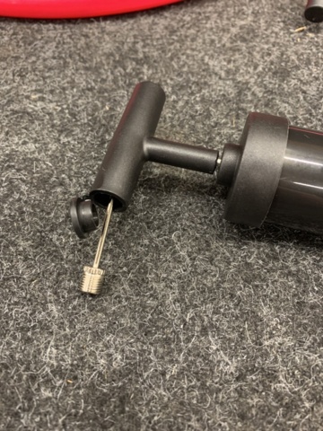 1397151-3 2 st Luftkudde med pump orange