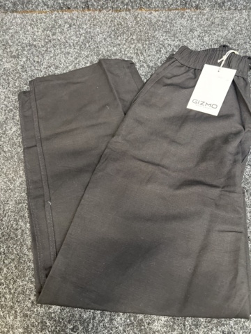 1398739-2 Linneshorts och byxor Gizmo Surf, Strl XL