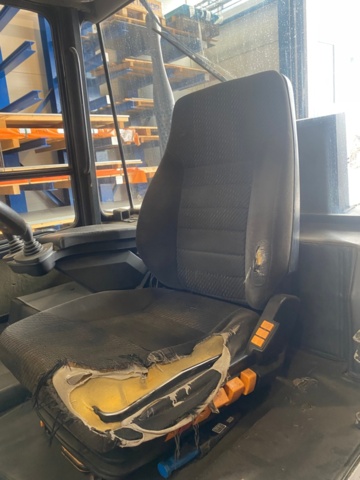 1398868-15 Forklift Linde H45D-04 -2003