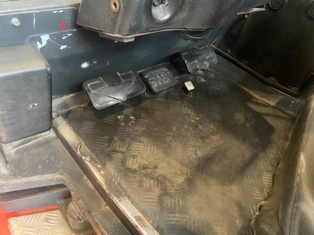 1398868-16 Forklift Linde H45D-04 -2003