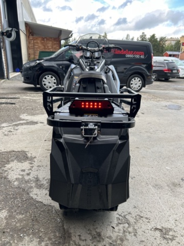 1377897-6 Snöskoter Polaris Nordic Pro S4 146 7S -2024 (979km)