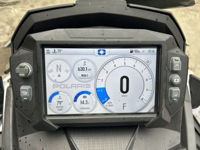 1377897-23 Snöskoter Polaris Nordic Pro S4 146 7S -2024 (979km)