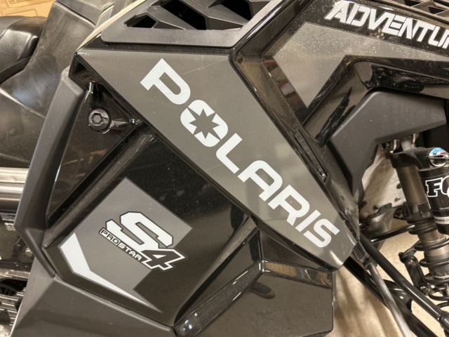 1377900-13 Snöskoter Polaris S4 Titan Adventure 155 -2024 (1674km)