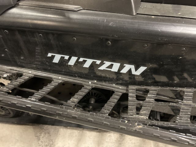 1377900-14 Snöskoter Polaris S4 Titan Adventure 155 -2024 (1674km)