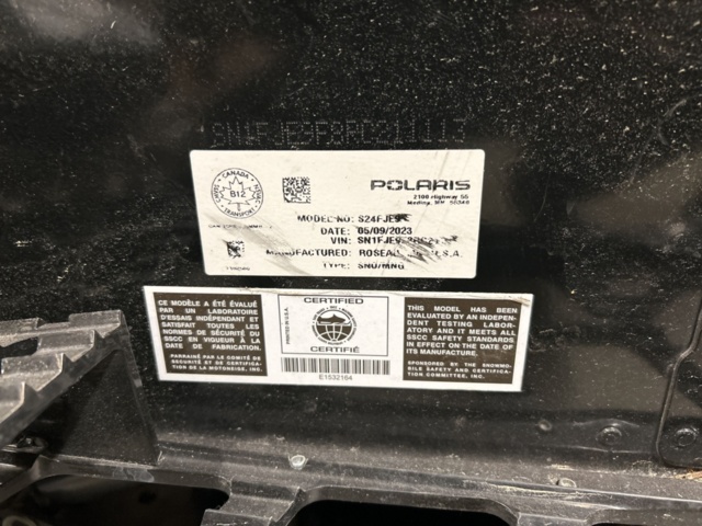 1377900-17 Snöskoter Polaris S4 Titan Adventure 155 -2024 (1674km)