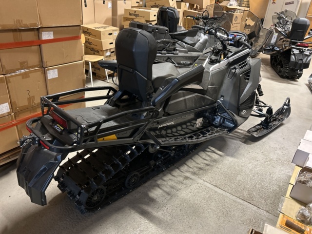 1377901-4 Snöskoter Polaris Nordic Pro S4 146 7S -2024 (1121km)