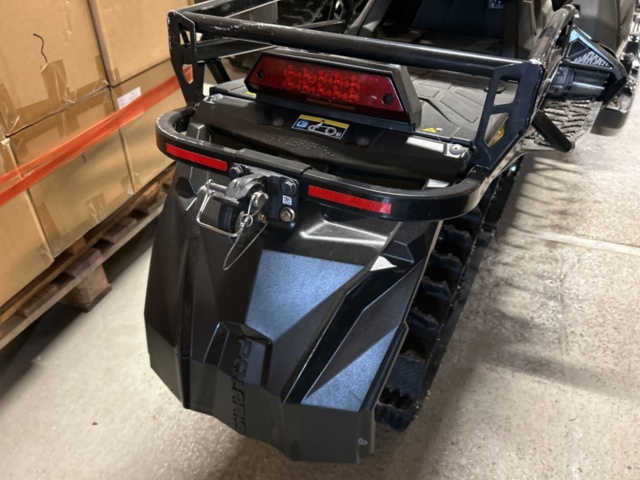 1377901-16 Snöskoter Polaris Nordic Pro S4 146 7S -2024 (1121km)