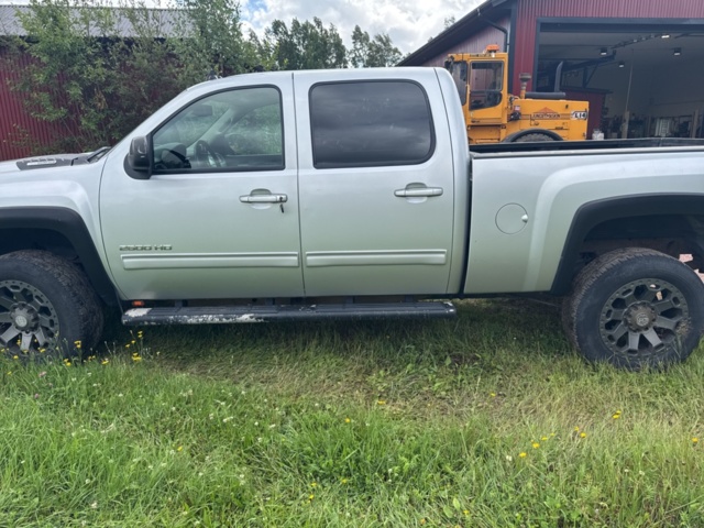 1321850-18 Chevrolet Silverado 2500 HD Crew Cab 6.6 V8 Duramax 4WD Automatisk, 402hk, 2012