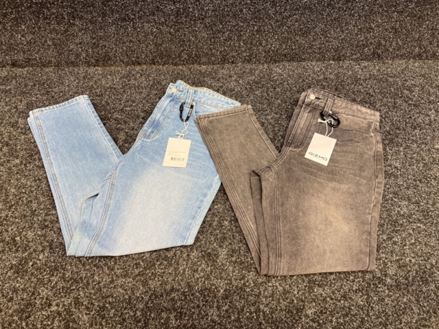 1398775-1 2 st Jeans Gizmo Tapered, Strl XS