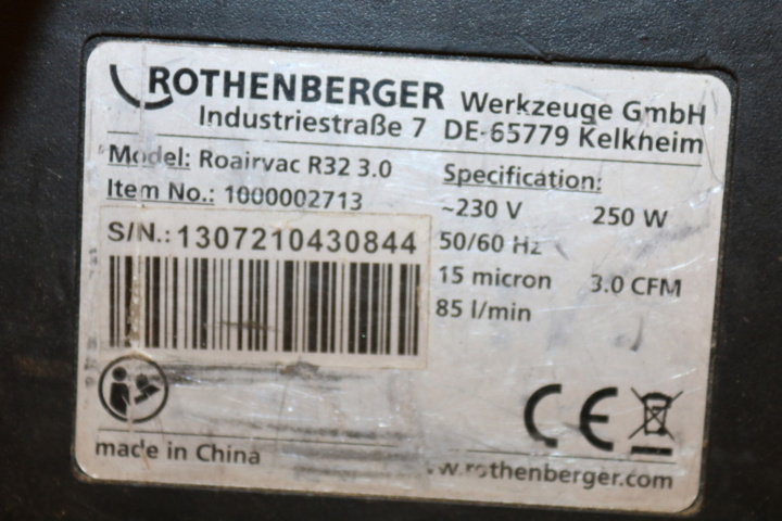 1300749-7 Vakuumpump. Rothenberger Roairvac R32