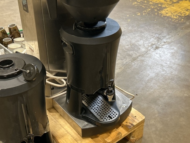 1361066-3 Coffee maker with accessories - Coffee Queen CQ Single Tower