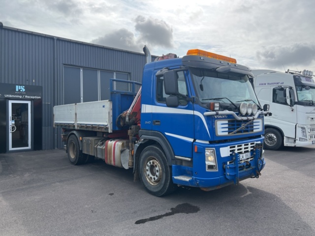 1338352-3 Lastbil Volvo FM9 4X2 Manuell, -2006