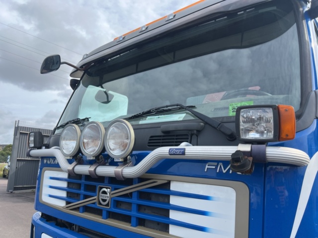 1338352-13 Lastbil Volvo FM9 4X2 Manuell, -2006