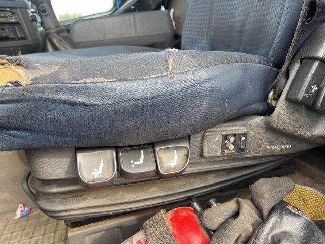 1338352-24 Lastbil Volvo FM9 4X2 Manuell, -2006