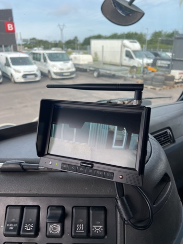 1338352-35 Lastbil Volvo FM9 4X2 Manuell, -2006