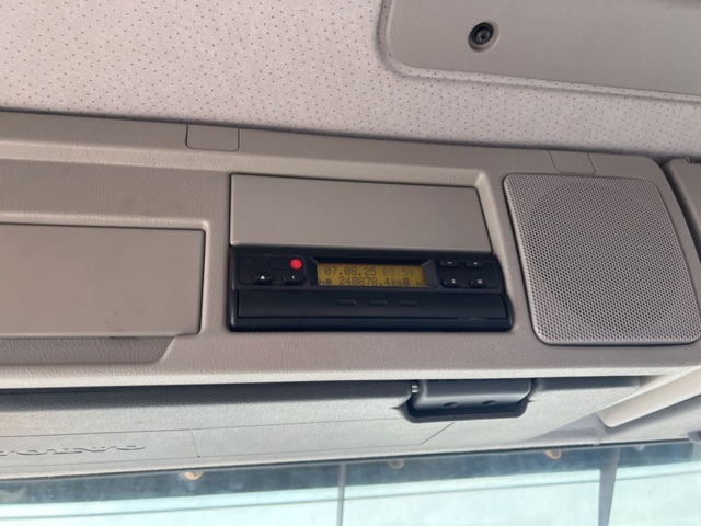 1338352-36 Lastbil Volvo FM9 4X2 Manuell, -2006