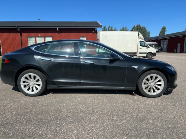 1400037-2 Tesla Model S 85, 378hk, 2013