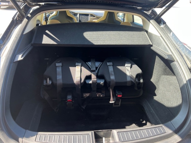 1400037-15 Tesla Model S 85, 378hk, 2013