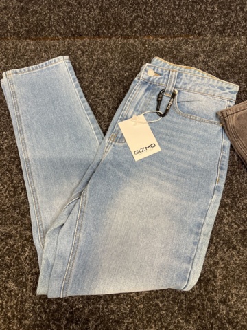 1398778-2 2 st Jeans Gizmo Tapered, Strl S