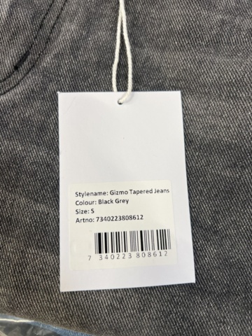 1398778-8 2 st Jeans Gizmo Tapered, Strl S