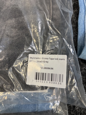 1398788-7 2 st Jeans Gizmo Tapered, Strl L