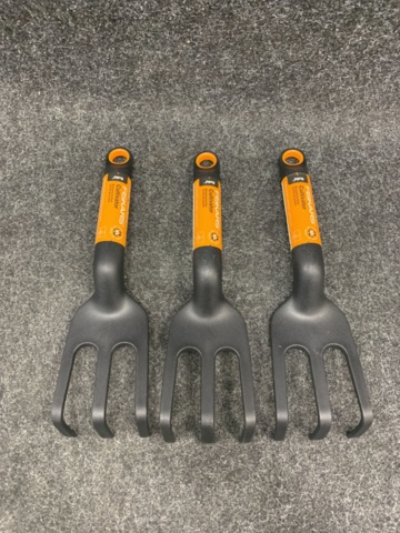 1399600-10 Fruit picker, planting stick, cultivator & seed spade, Fiskars