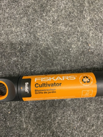 1399600-11 Fruit picker, planting stick, cultivator & seed spade, Fiskars