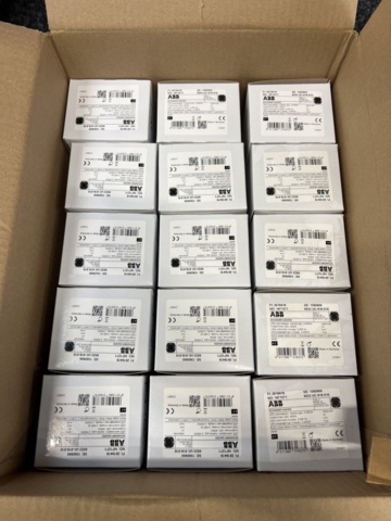 1400245-8 15 st LED-dimmer ABB SAGA 2-400VA