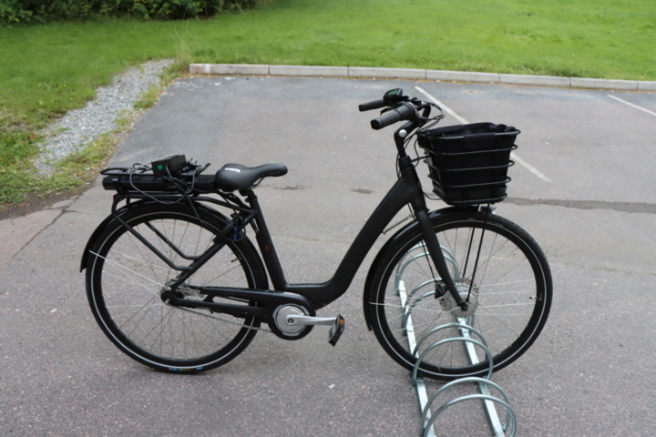 1295572-3 El-Cykel Crescent Elina 7-vxl svart
