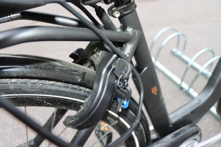 1295572-7 El-Cykel Crescent Elina 7-vxl svart