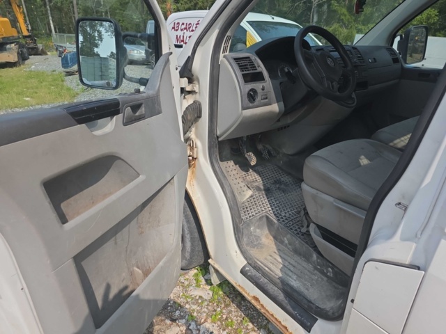 1319986-12 Volkswagen Transporter Chassi Cab T28 2.0 TDI Manuell, 102hk, 2011