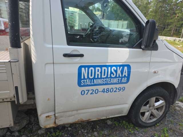 1319986-25 Volkswagen Transporter Chassi Cab T28 2.0 TDI Manuell, 102hk, 2011