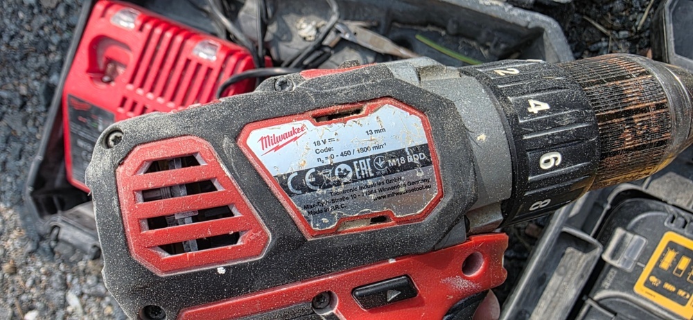 1320001-2 Drill screwdriver Milwaukee M18 BDD