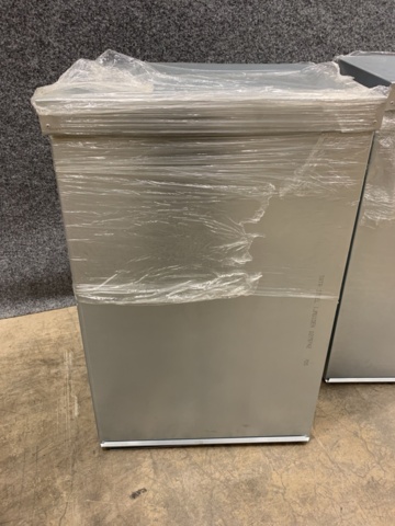 1400413-3 3 st galvaniserade soptunnor