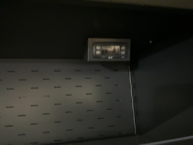 1400317-7 Väggkyl för drycker mm