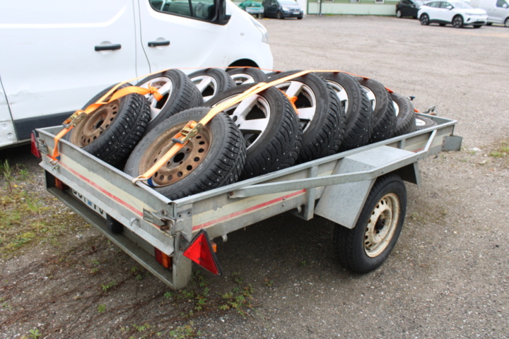 1394118-2 Släpvagn Sävsjösläpet 750 kg 1997