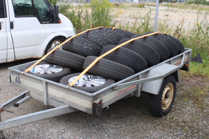 1394118-1 Släpvagn Sävsjösläpet 750 kg 1997