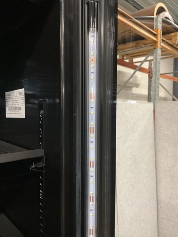 1400332-6 Displaykyl  Tefcold med tonat glas