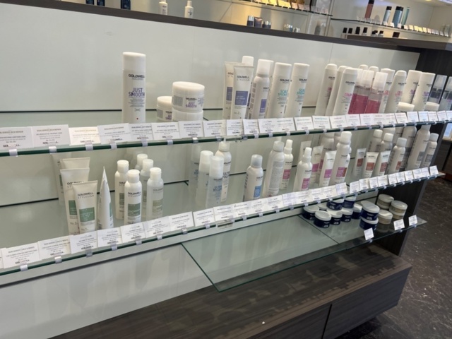 1395423-2 Hårvårdsprodukter ca 350 st