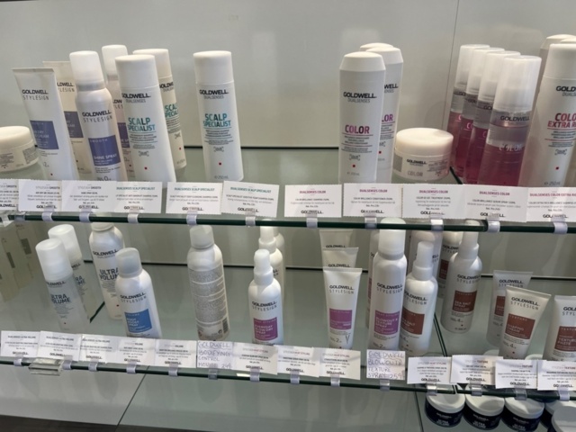 1395423-4 Hårvårdsprodukter ca 350 st