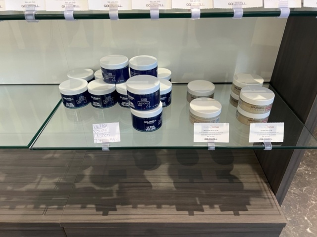 1395423-6 Hårvårdsprodukter ca 350 st