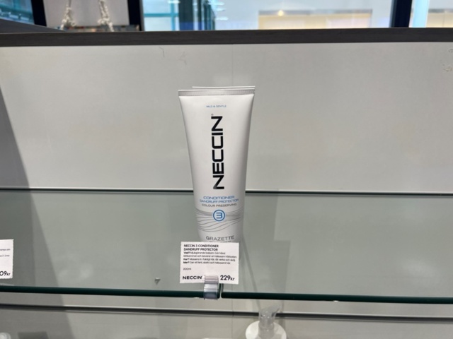 1395423-10 Hårvårdsprodukter ca 350 st