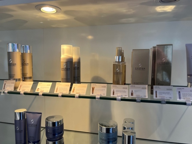 1395423-19 Hårvårdsprodukter ca 350 st